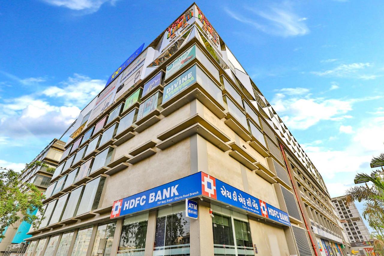 Fabhotel Parkland A Ahmedabad Exterior foto